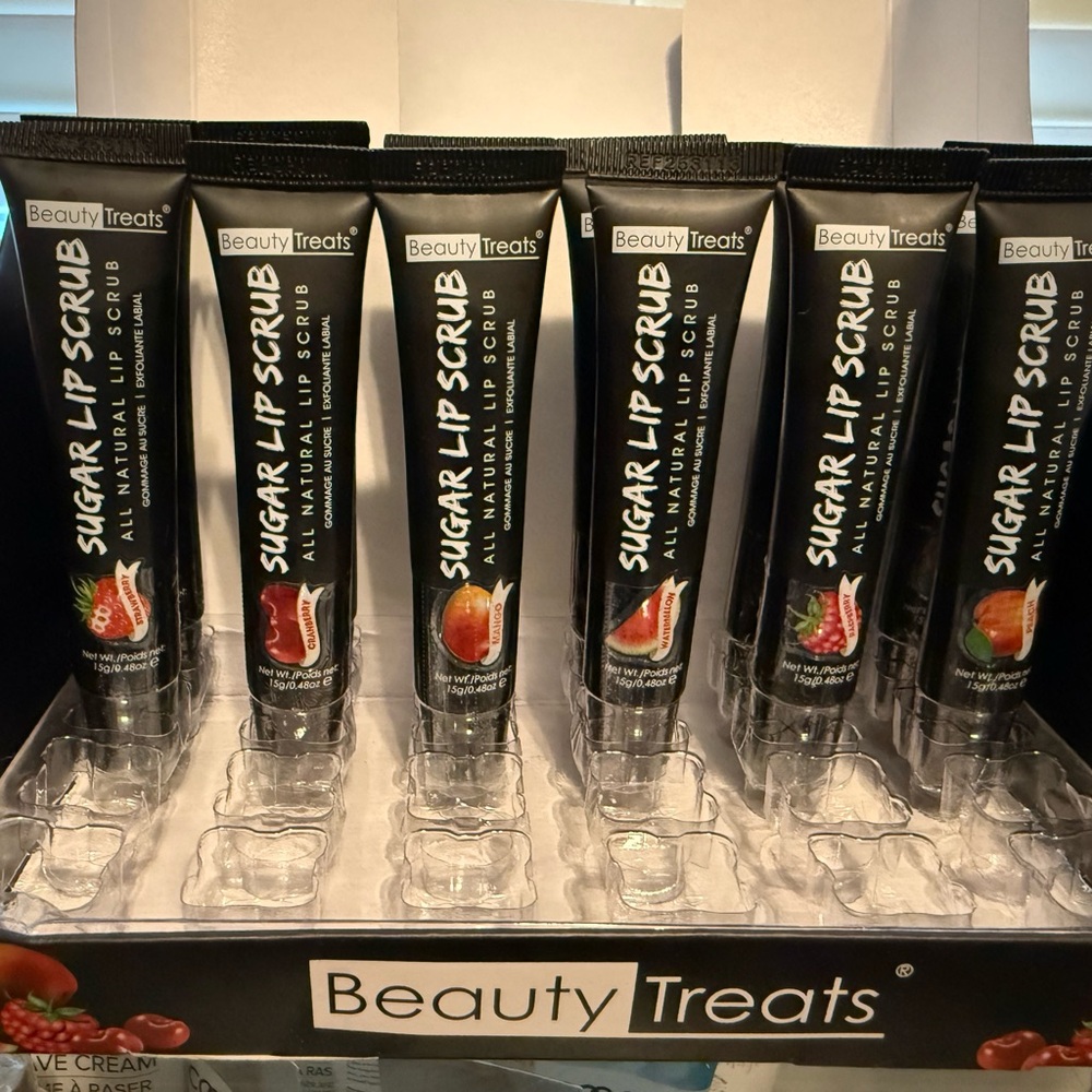 Beauty Treats Sugar Lip Scrub - 1 tube of your choice - Picture 9 of 9